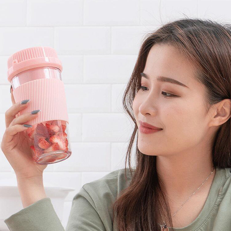 Portable Electric Fruit Juicer